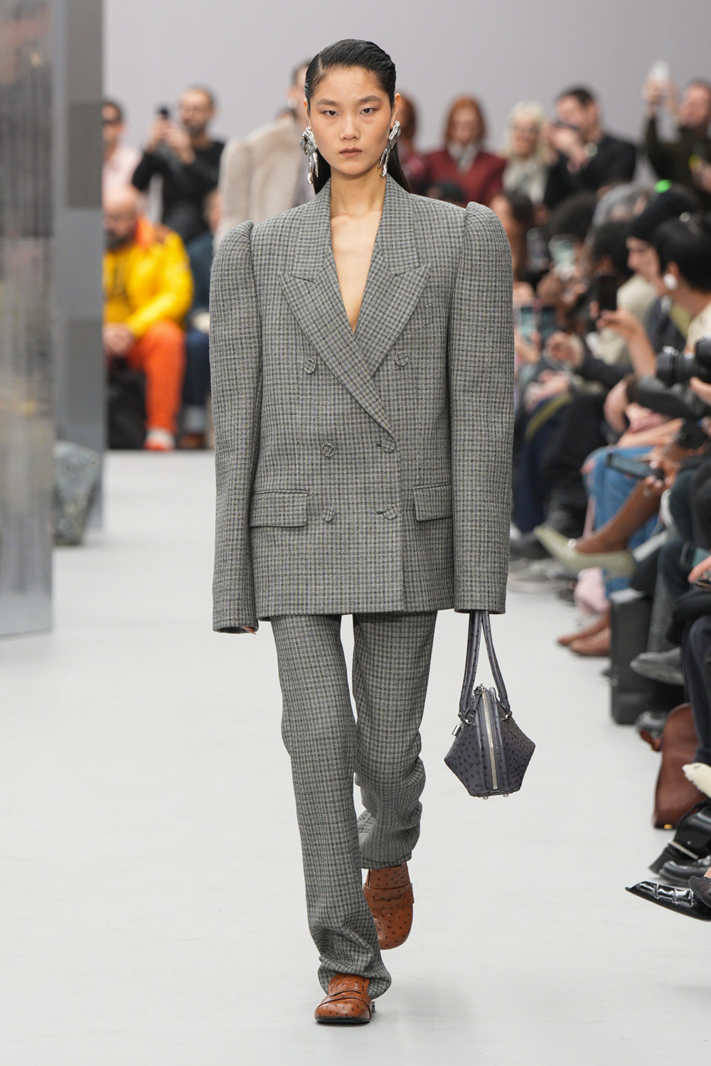 Le défilé acne studios automne-hiver 2025-2026