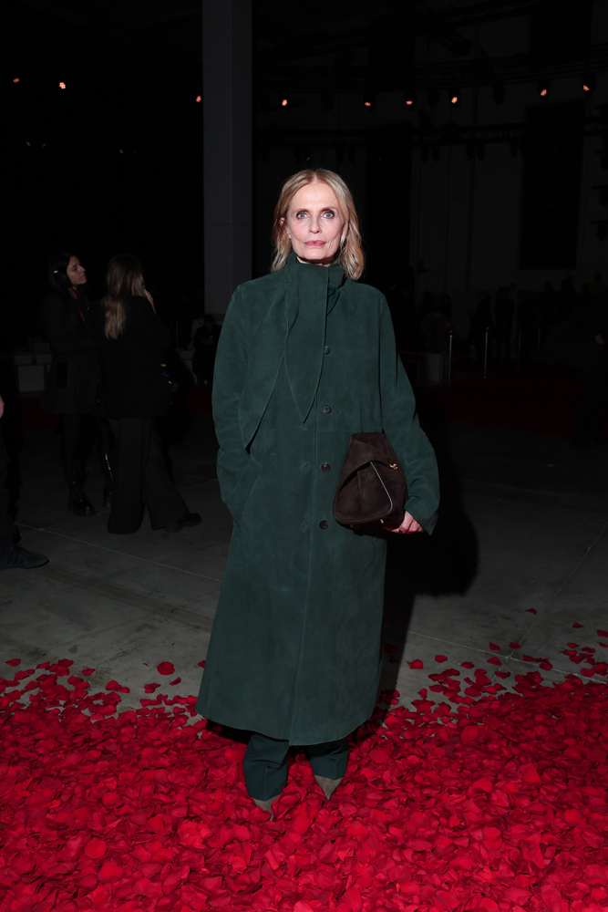 Isabella Ferrari au défilé Ferragamo automne-hiver 2025-2026 © Jacopo M. Raule/Getty Images for Ferragamo.