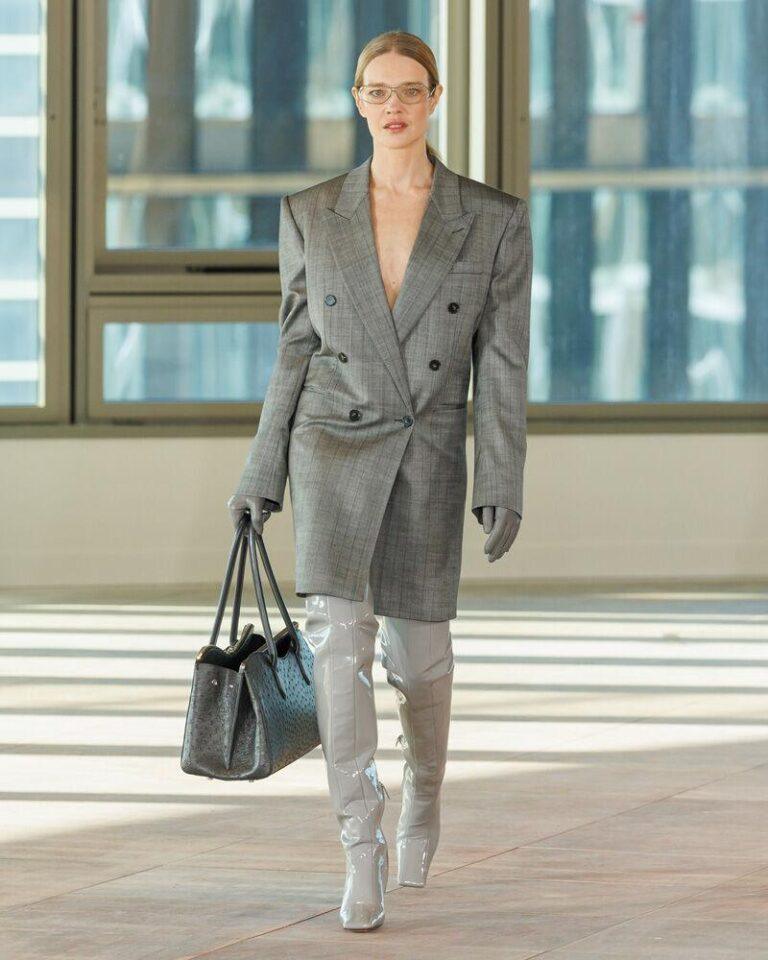 le défilé défilé Stella McCartney automne-hiver 2025-2026