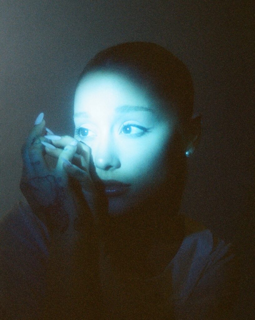 La chanteuse Ariana Grande.