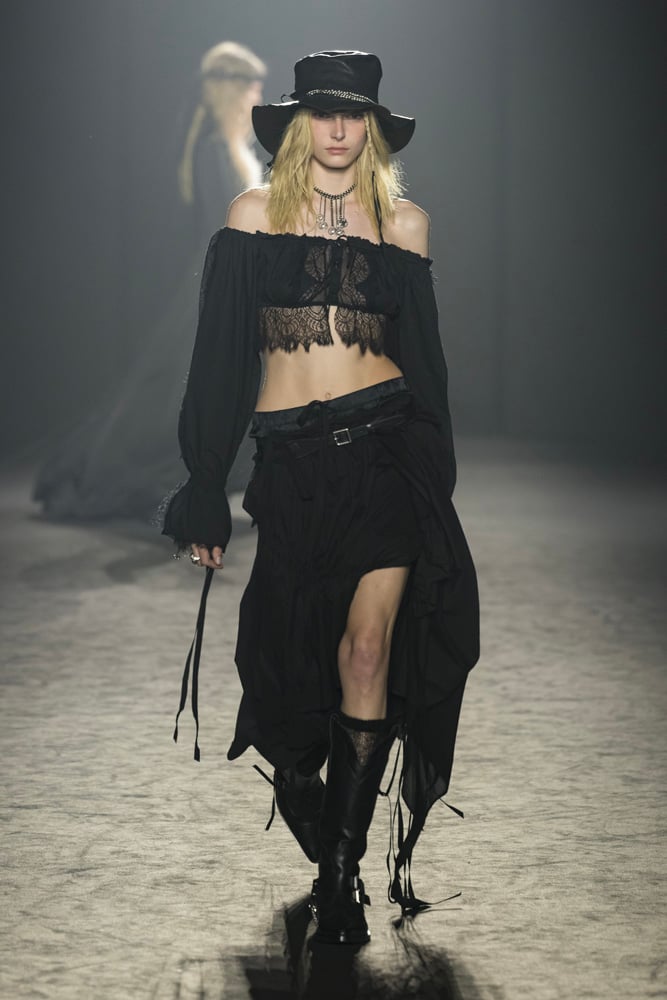 Le défilé Ann Demeulemeester automne-hiver 2025-2026.