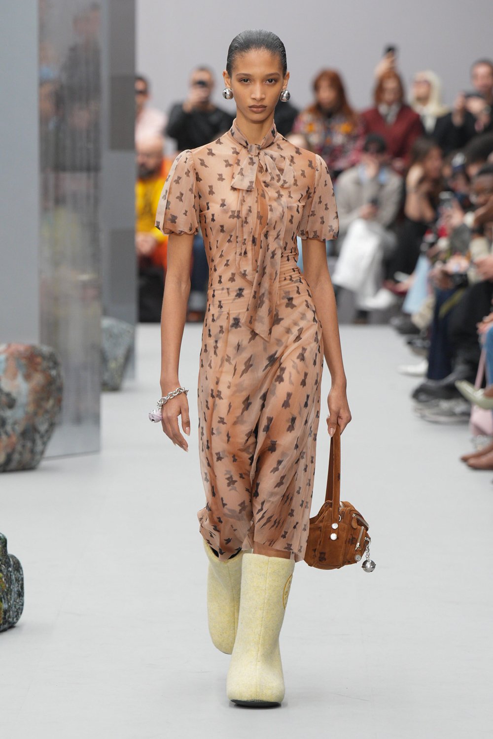 Le défilé acne studios automne-hiver 2025-2026