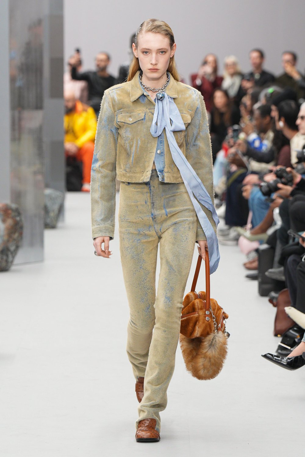 Le défilé acne studios automne-hiver 2025-2026