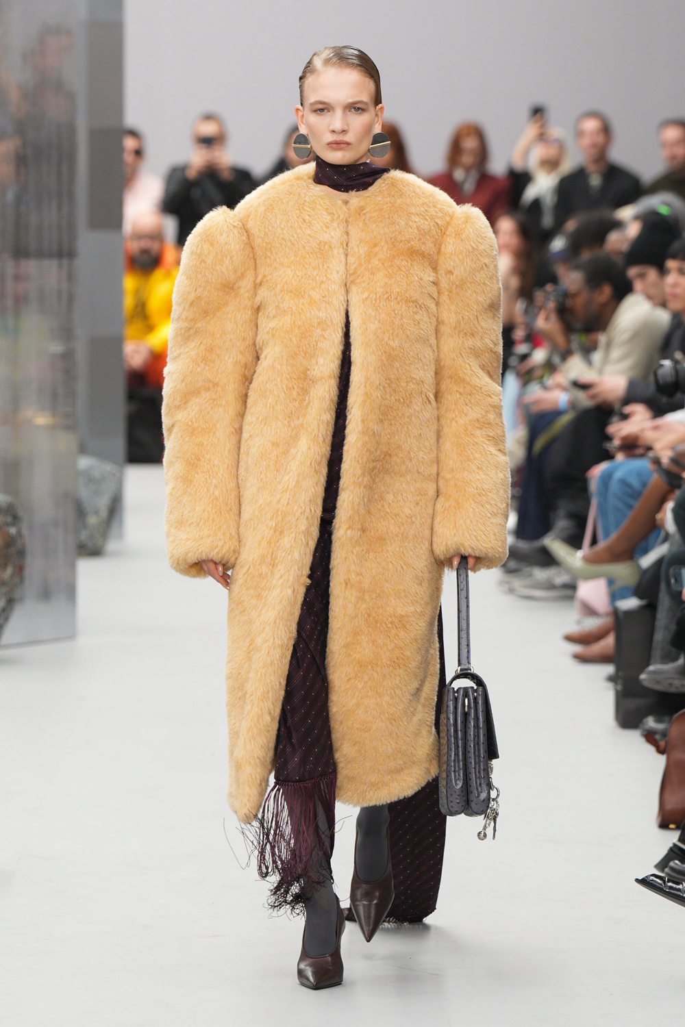 Le défilé acne studios automne-hiver 2025-2026