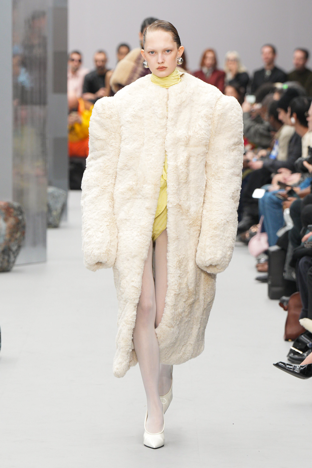 Le défilé acne studios automne-hiver 2025-2026