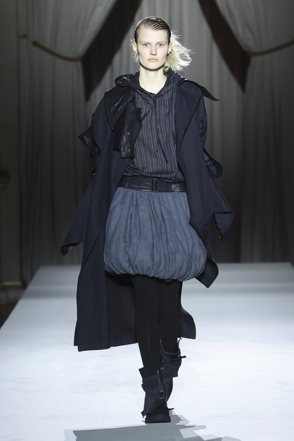 Le défilé Yohji Yamamoto automne-hiver 2025-2026.