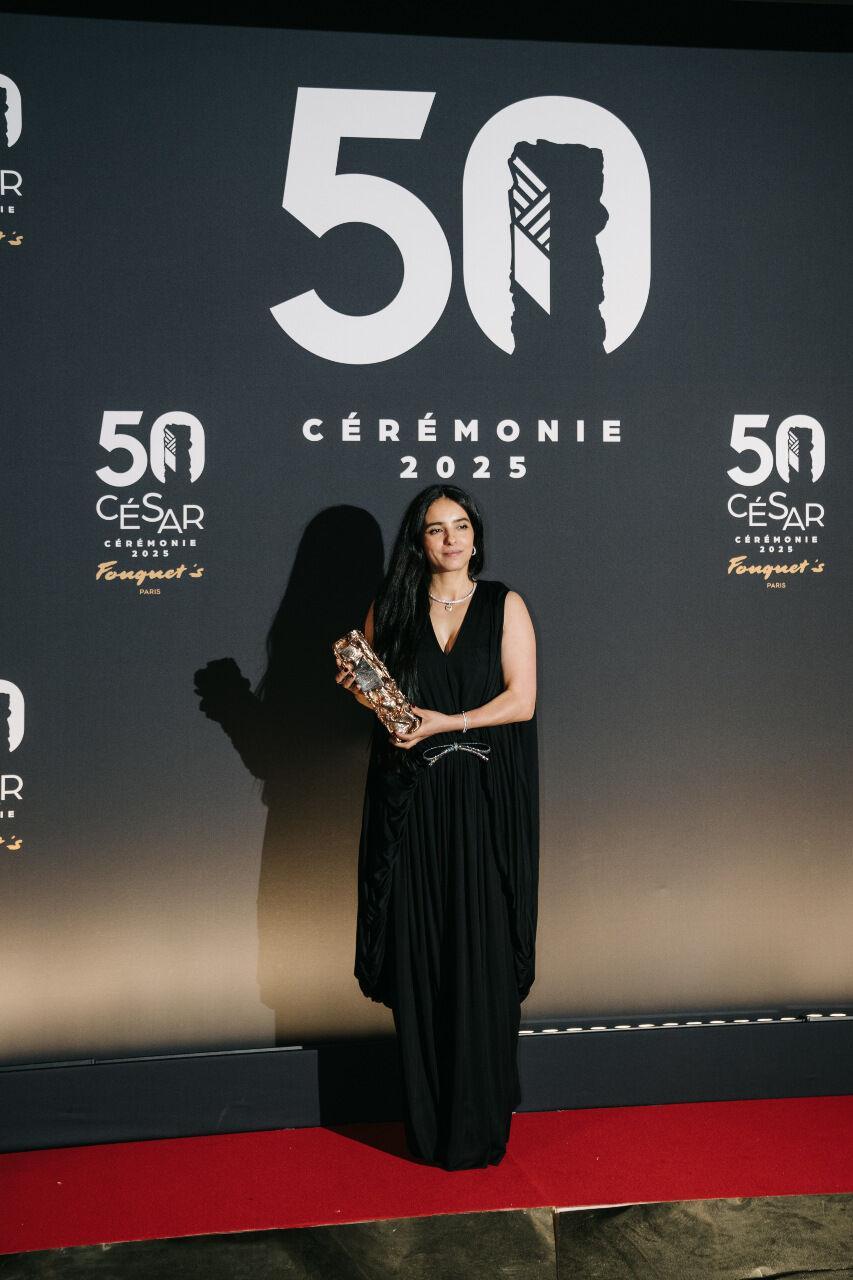 Hafsia Herzi au dîner de gala de la 50e cérémonie des César, le 28 février 2025, au Fouquet's Paris © Stefani Leguenn.