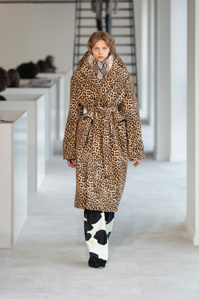 Le défilé Duran Lantink automne-hiver 2025-2026 à la Fashion Week de Paris