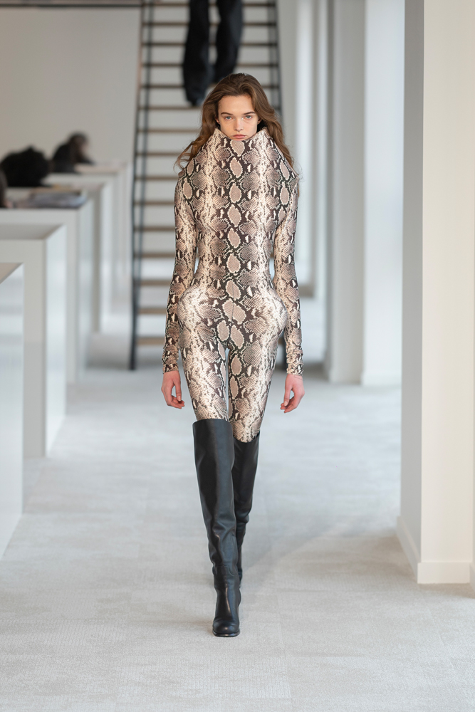 Le défilé Duran Lantink automne-hiver 2025-2026 à la Fashion Week de Paris