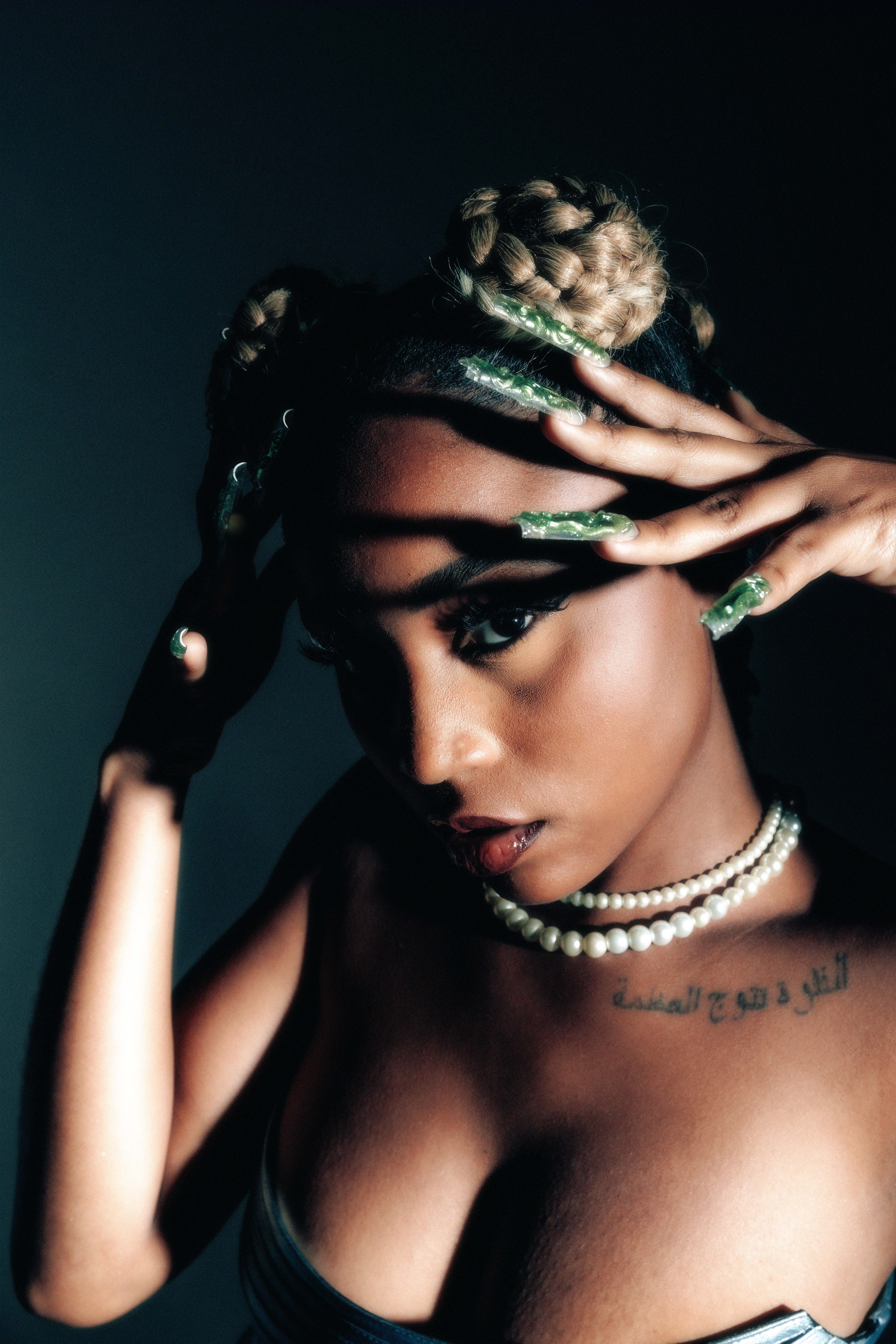 La chanteuse Maureen.