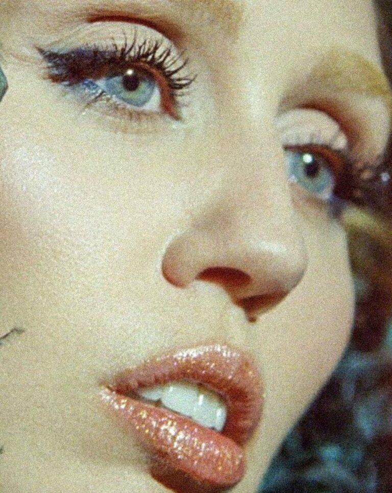 Miley Cyrus.