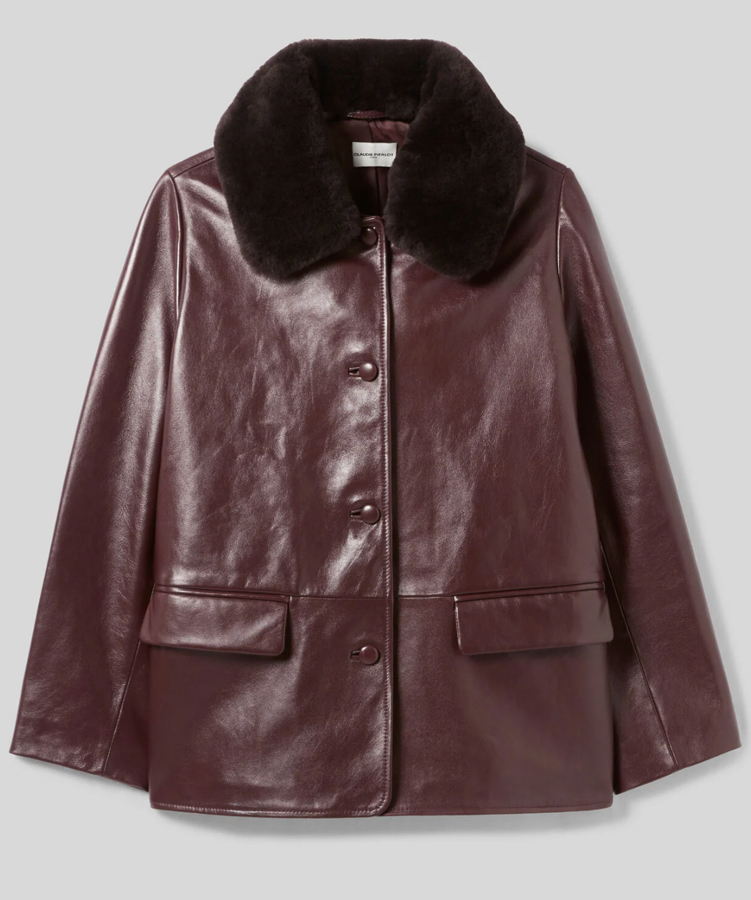 veste droite en cuir bordeaux à col en peau lainée claudie pierlot 