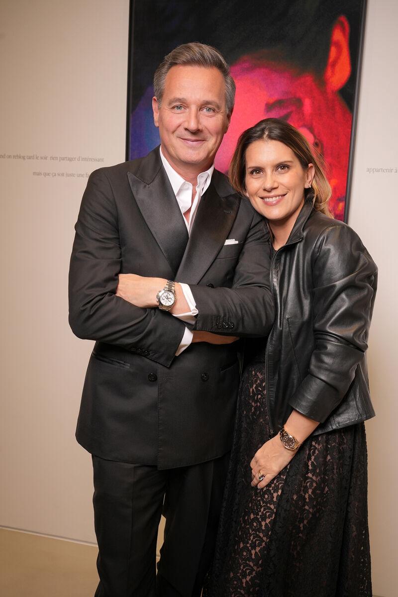 Eric Collombin et Anabelle Garcia. © Stéphane Feugère. Le vernissage de l’exposition “1000 milliards d’images du Prix Reiffers Art Initiatives, Pris.