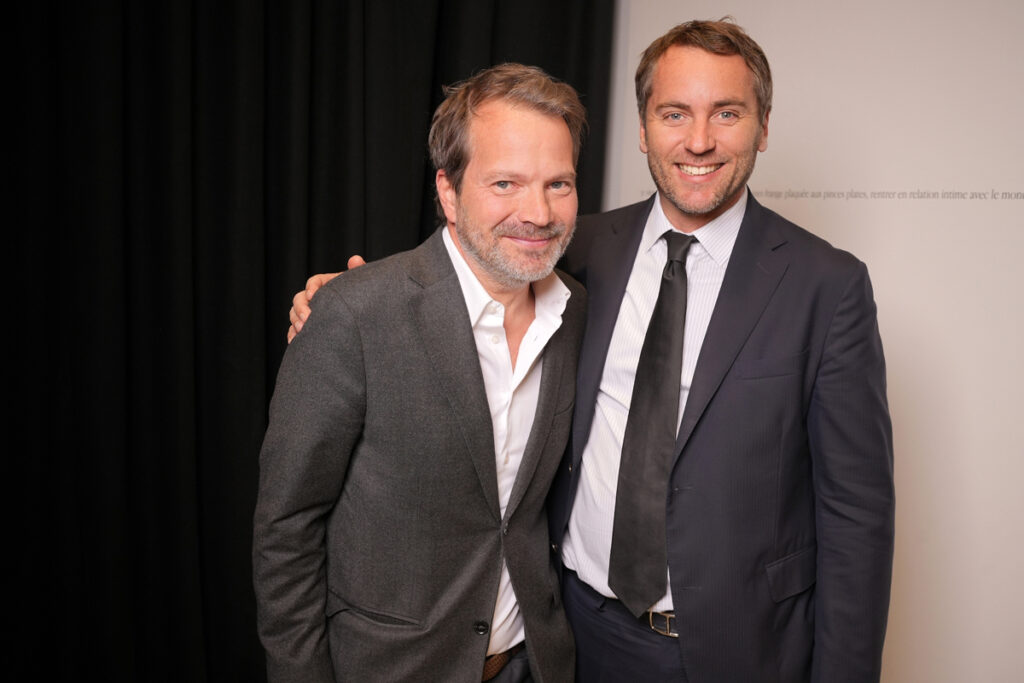 Benjamin Comar et Arnaud Carrez. © Stéphane Feugère. Le vernissage de l’exposition “1000 milliards d’images du Prix Reiffers Art Initiatives, Pris.