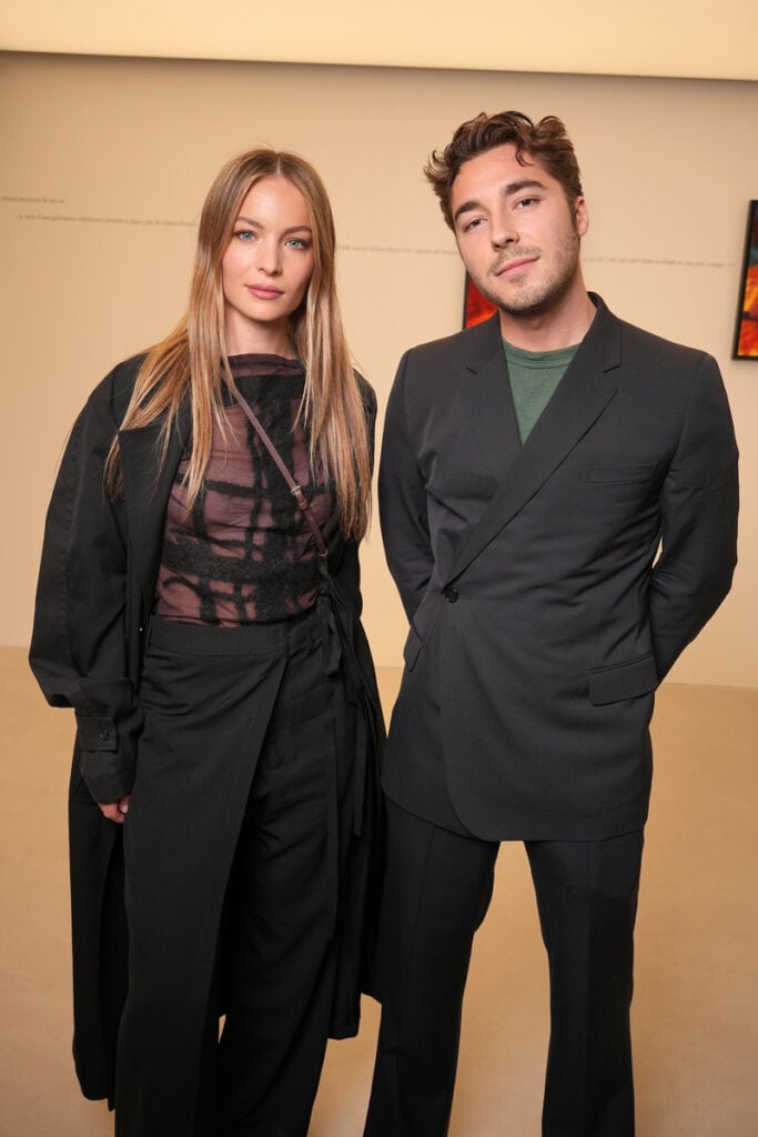 Diane Rouxel et Stan Reiffers. © Stéphane Feugère. Le vernissage de l’exposition “1000 milliards d’images du Prix Reiffers Art Initiatives, Paris.