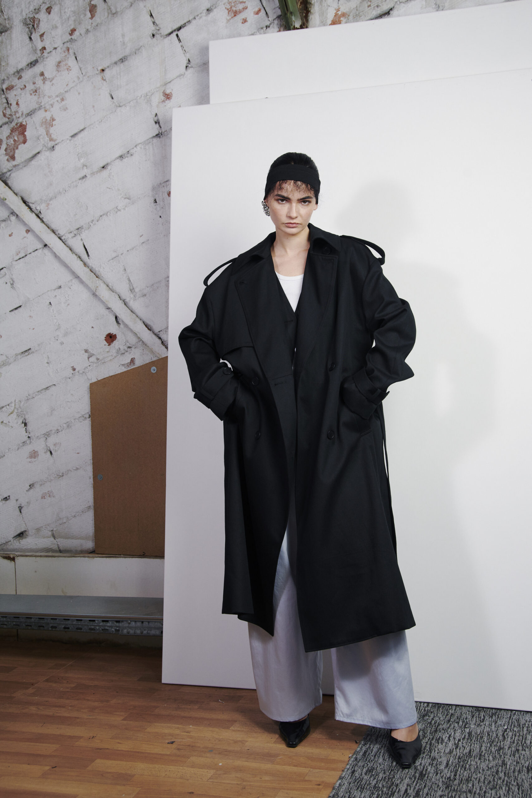 manteau noir et long à double porté Güç