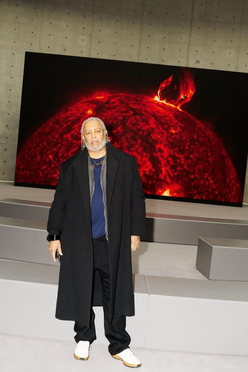 Arthur Jafa photographed by Katja Rahlwes in his exhibition at the Bourse de commerce for Numéro art.