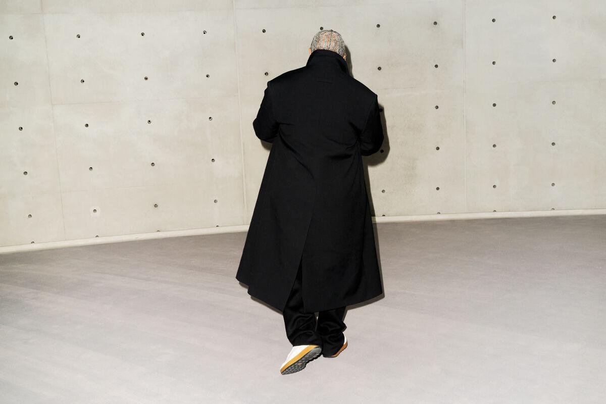 Arthur Jafa photographed by Katja Rahlwes in his exhibition at the Bourse de commerce for Numéro art.