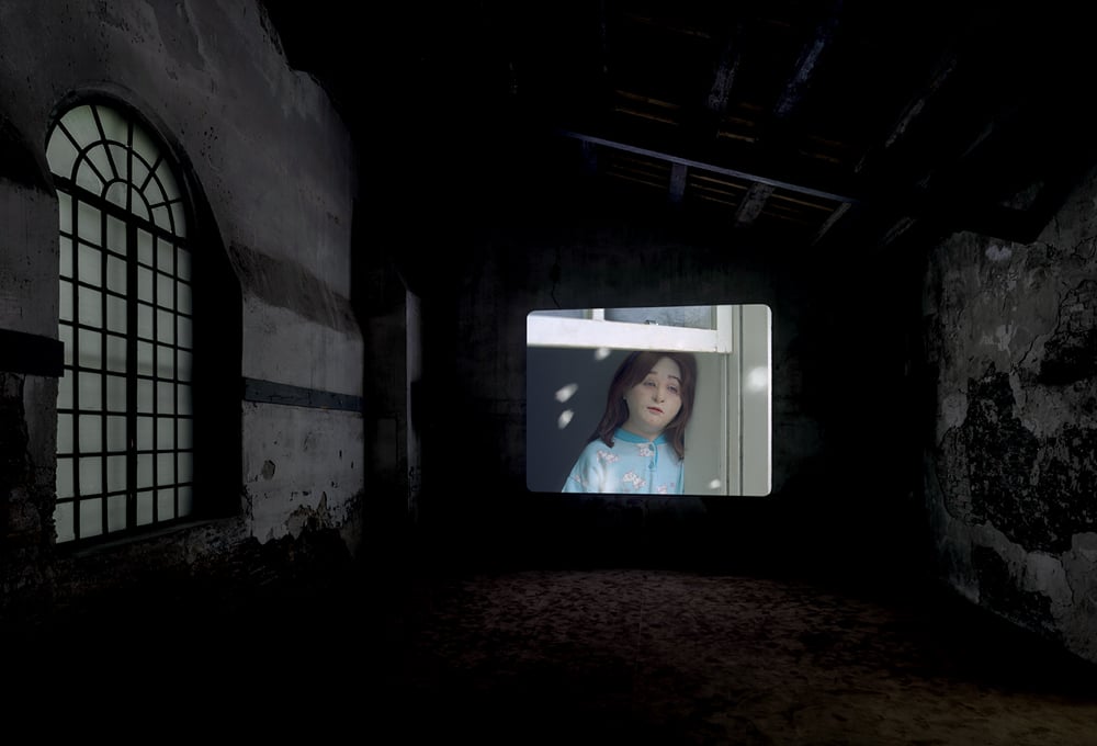 Installation vidéo de Diego Marcon, The Parents’ Room (2021) à la 59e Exposition internationale d’art de la Biennale de Venise