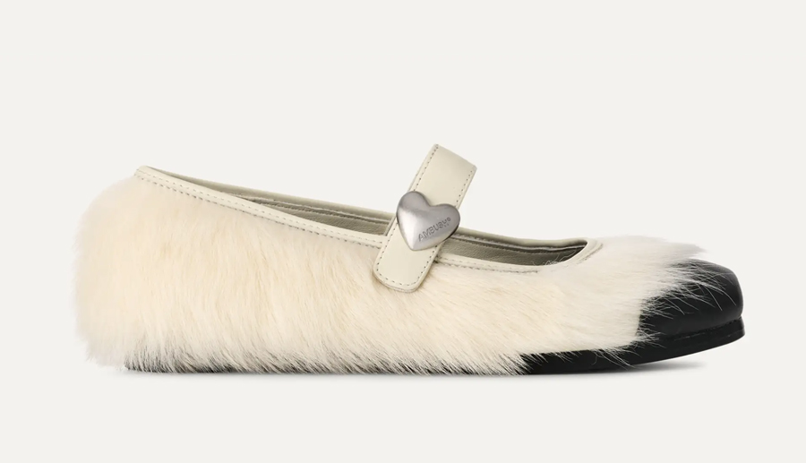 ballerines à poils blancs ugg x ambush