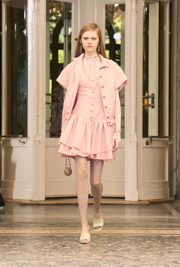 défilé chanel croisière 2025-2026