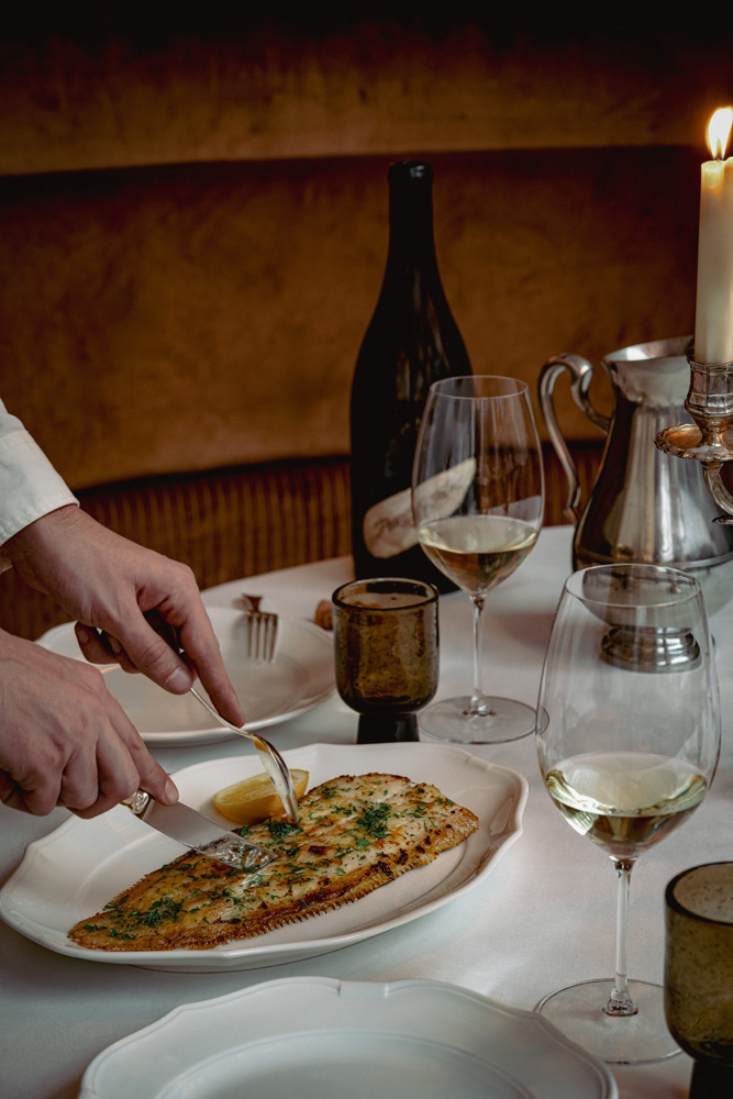 Sole meunière du restaurant Temple & Chapon à Paris dans le Marais, un des nouveaux restaurants Paris printemps 2025.