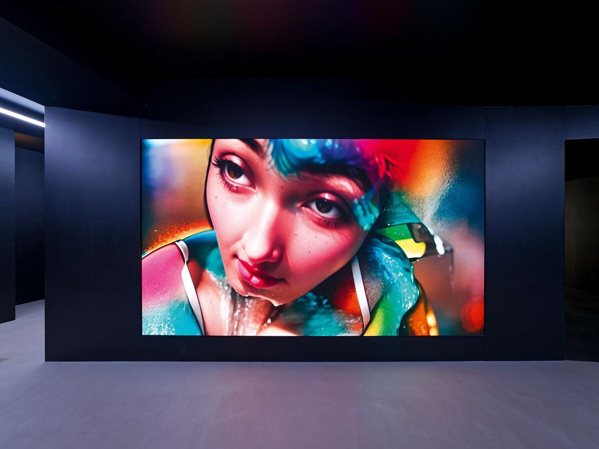 Anhar Salem in the exhibition “1000 milliards d'images” at Reiffers Art Initiatives, Paris.