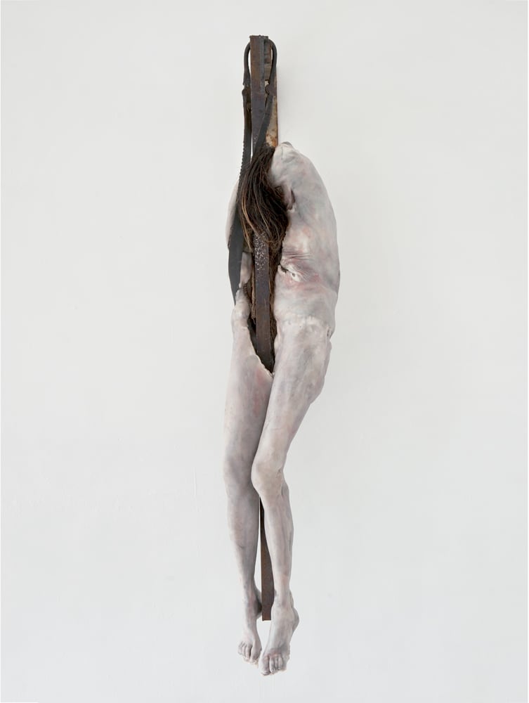 sculpture de l'artiste Berlinde de Bruyckere Invisible Love (2011) dans l'exposition au Bozar Bruxelles