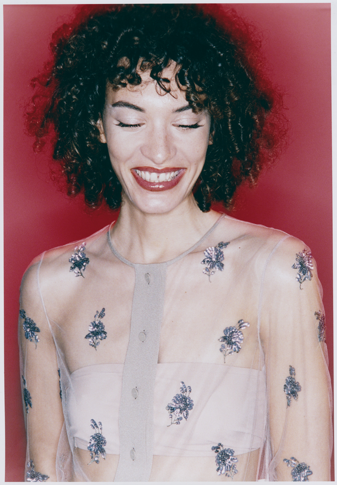 La chanteuse Jäde en Fendi photographié par Lee Wei Swee pour Numéro magazine en 2025.