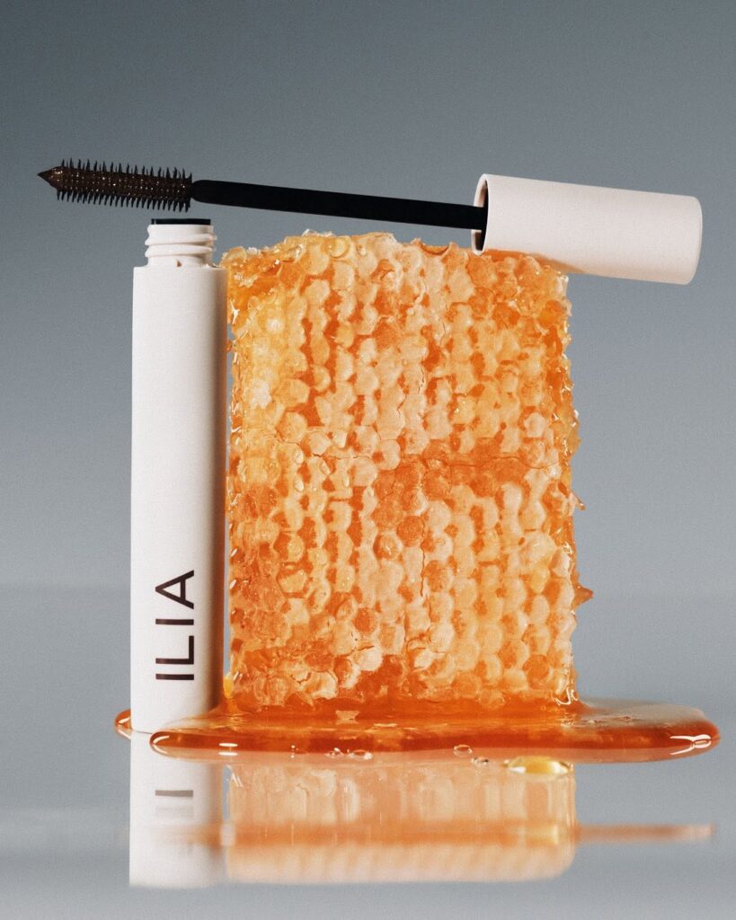 le Limitless Lash Mascara vegan et cruelty free dans la nouvelle teinte marron Before Dawn 