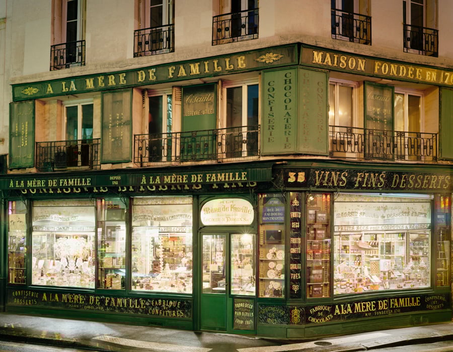 La chocolaterie A la mère de famille à Paris.
