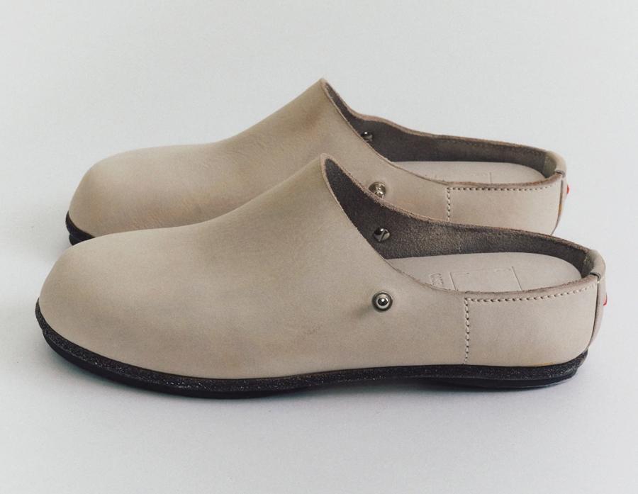 mules plates en cuir tendance casey casey