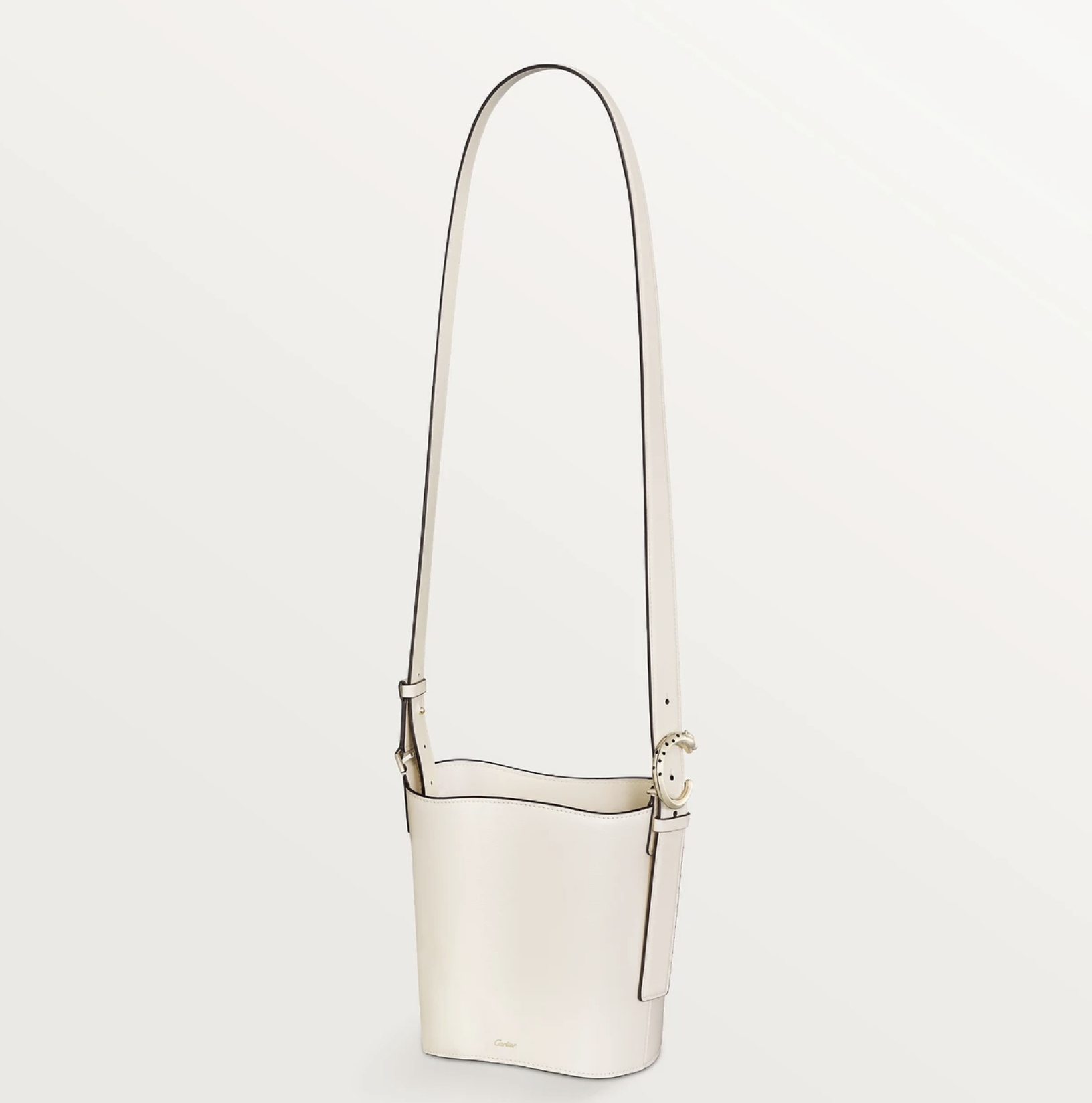sac seau à longue anse en cuir blanc panthère c de cartier 