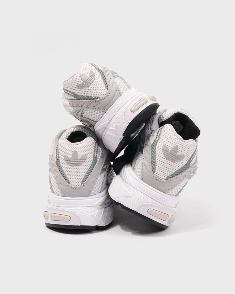 Sneakers argentées en toile et cuir Adidas x Sporty and rich.