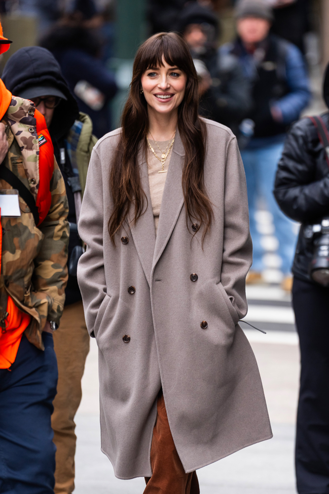 Dakota Johnson on the set of the movie Verity in New York, March 12 2025 © TheStewartofNY / GC Images.