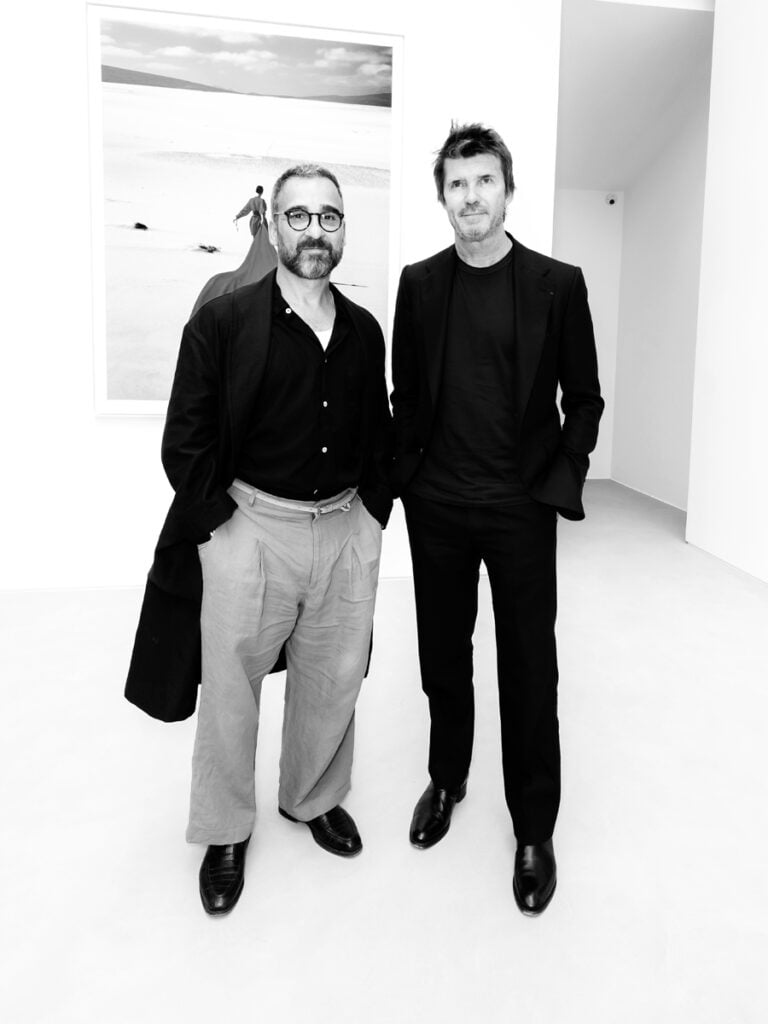 Txema Yeste et Paul-Emmanuel Reiffers au vernissage de son exposition avec Numéro