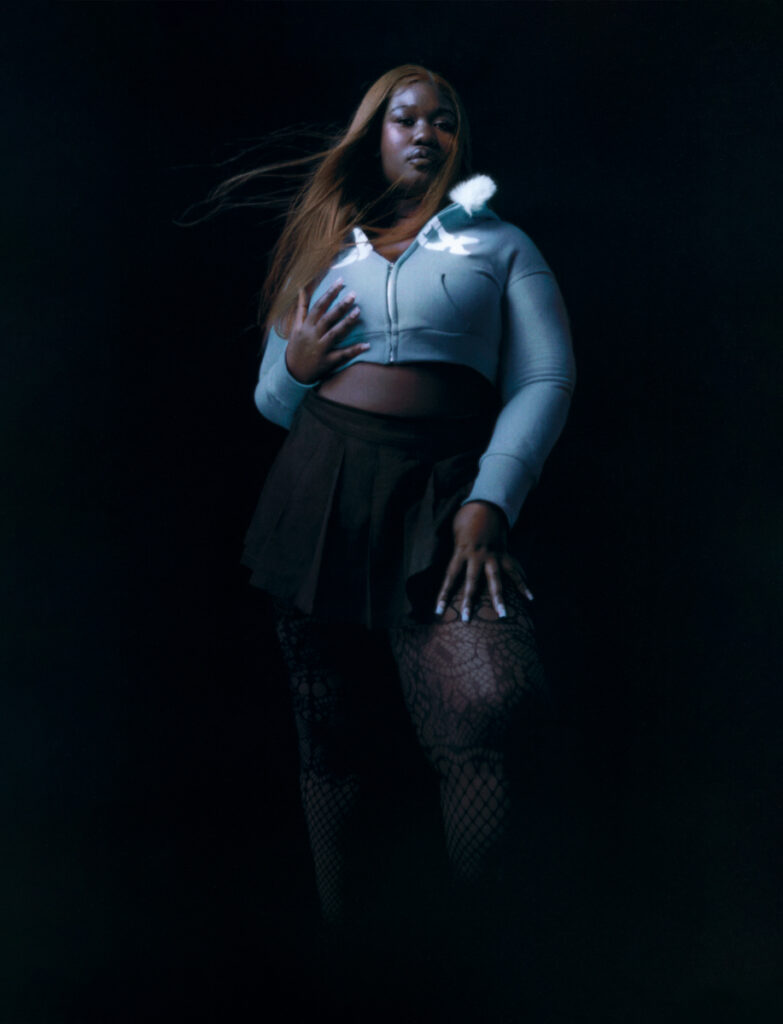Christelle Oyiri, alias Crystallmess. Portrait par Léa Ceheivi pour Numéro art.