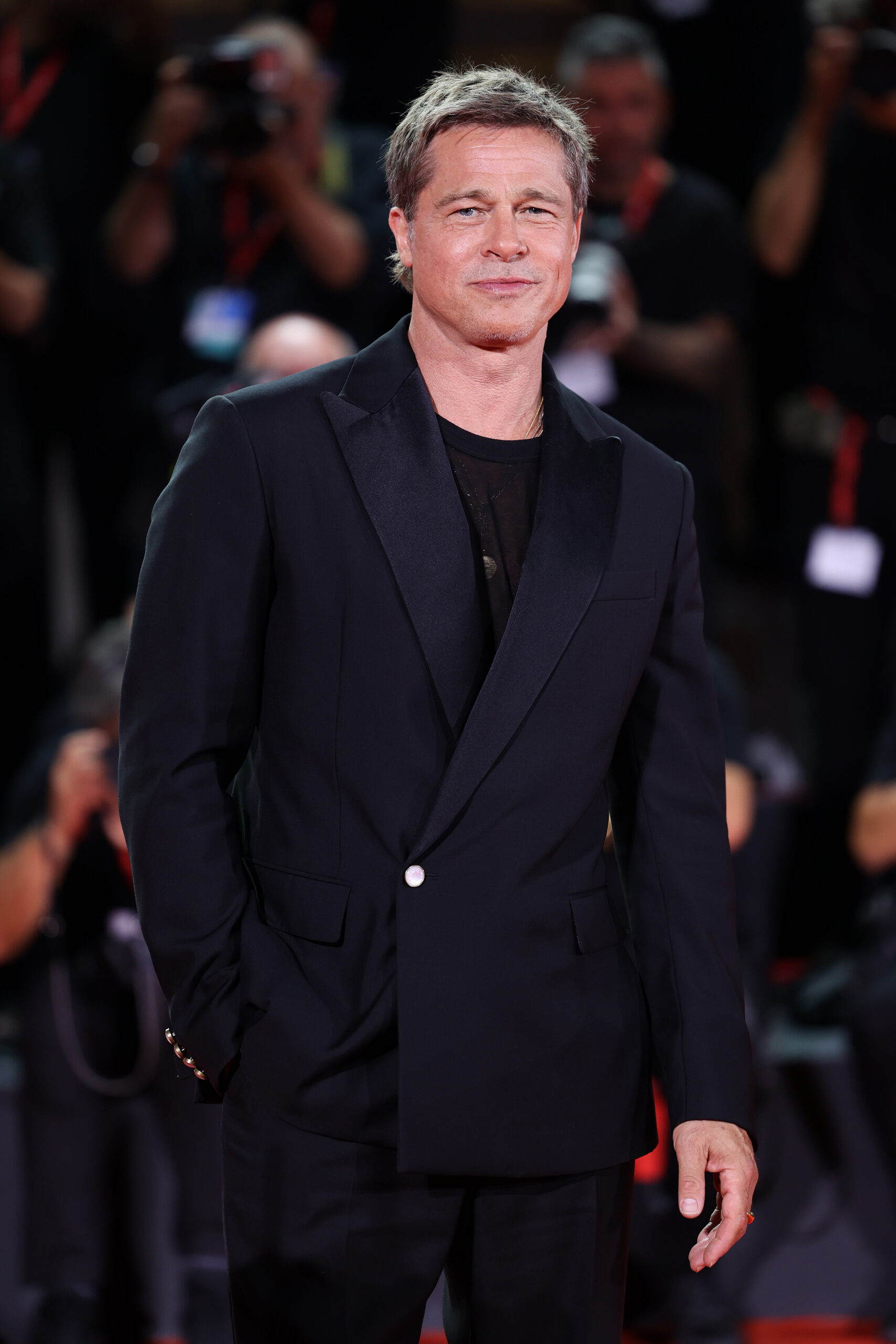 Brad Pitt lors du tapis rouge du film Wolfs pendant la 81e Mostra de Venise, le 1er septembre 2024 à Venise, en Italie. (Photo de Maria Moratti/Getty Images).
