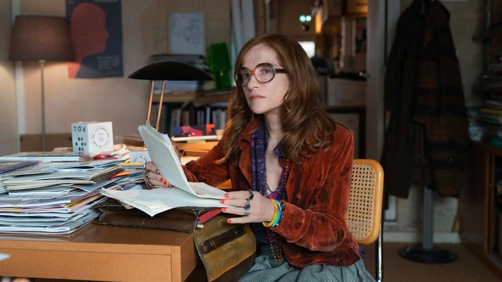 Isabelle Huppert dans le film Histoire Parallèles (2026). © Carole Bethuel.