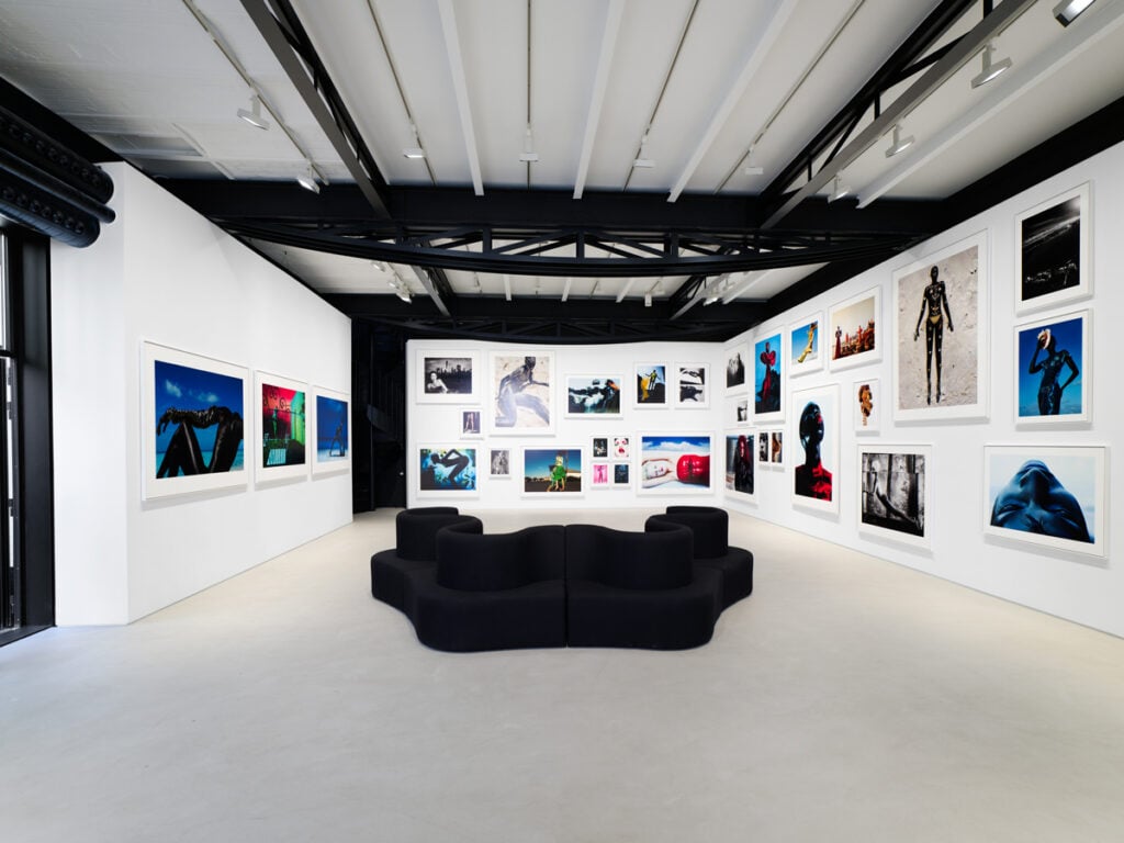 Vue de l'exposition “Txema Yeste & Numéro”, Reiffers Art Center, Paris. Courtesy of Galeria Alta. Photo : Aurélien Mole.