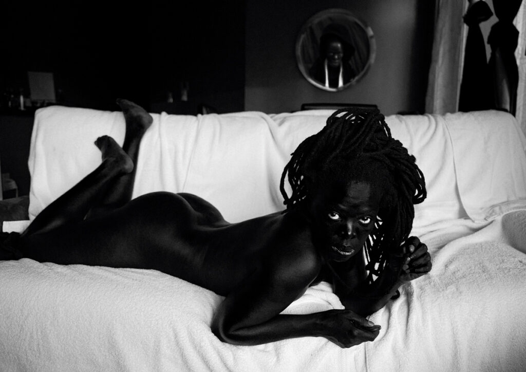 Zanele Muholi, “Lishonile, BellCourt, Seattle” (2019).