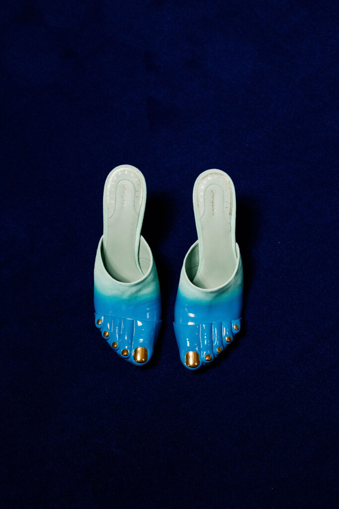 Chaussures inspirées par le corps de Schiaparelli par Daniel Roseberry