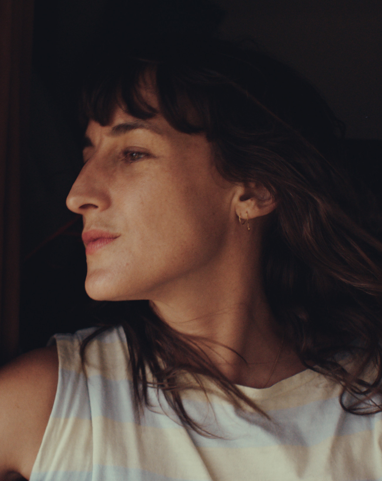 La chanteuse Juliette Armanet dans Partir un jour.