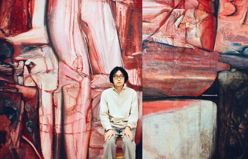 Le peintre Keunmin Lee photographié par Choi Narang dans son atelier à Séoul pour Numéro art.