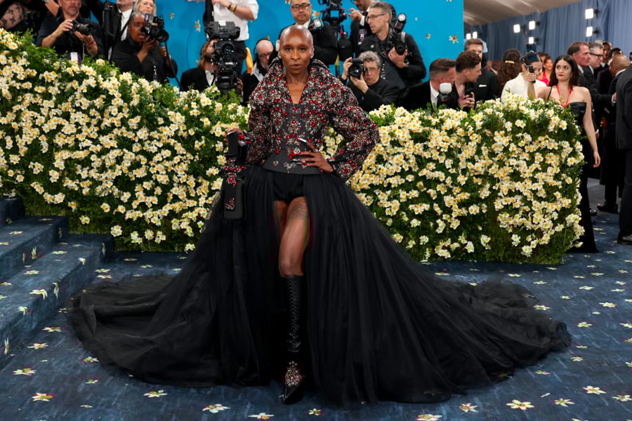 cynthia erivero en robe givenchy haute couture