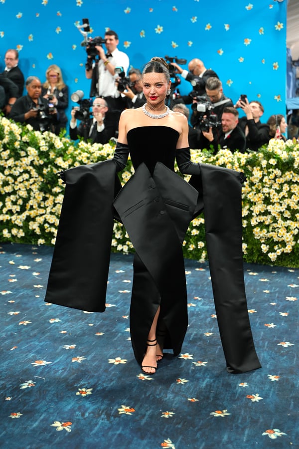 miranda kerr en robe dior et bijoux tiffany & co 