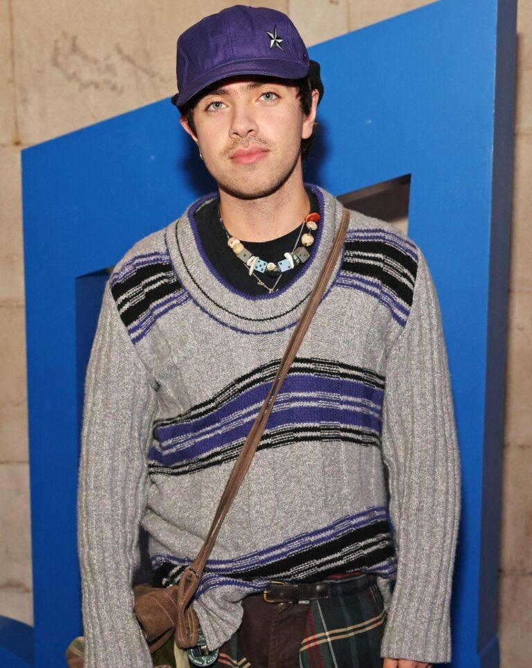 Le photographe et réalisateur Aidan Zamiri assiste à la soirée de lancement OFF-WHITE C/o Church's : "Imaginary Club", à St John's, le 12 octobre 2022 à Londres, en Angleterre.