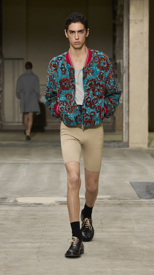 Le défilé Dries Van Noten homme printemps-été 2026.