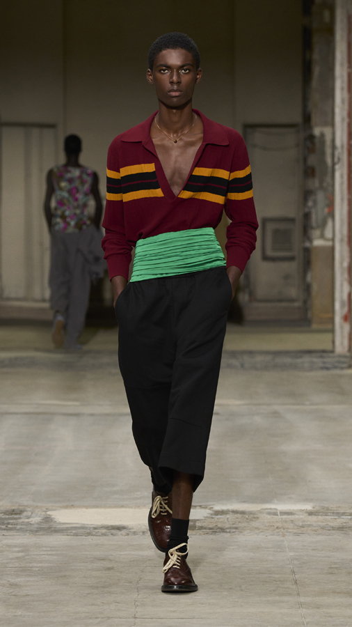 Le défilé Dries Van Noten homme printemps-été 2026.