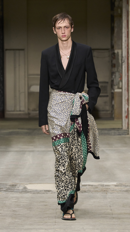 Le défilé Dries Van Noten homme printemps-été 2026.